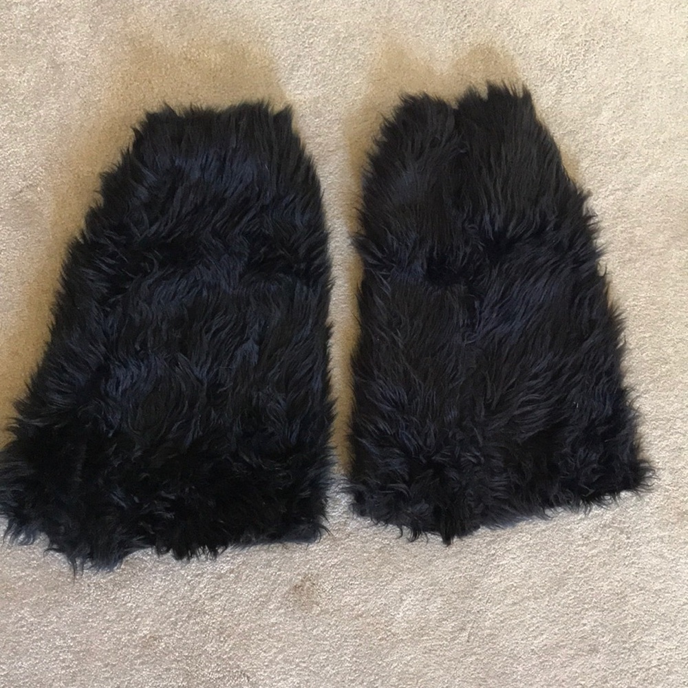 Black furry leg warmers - Picture 1 of 1